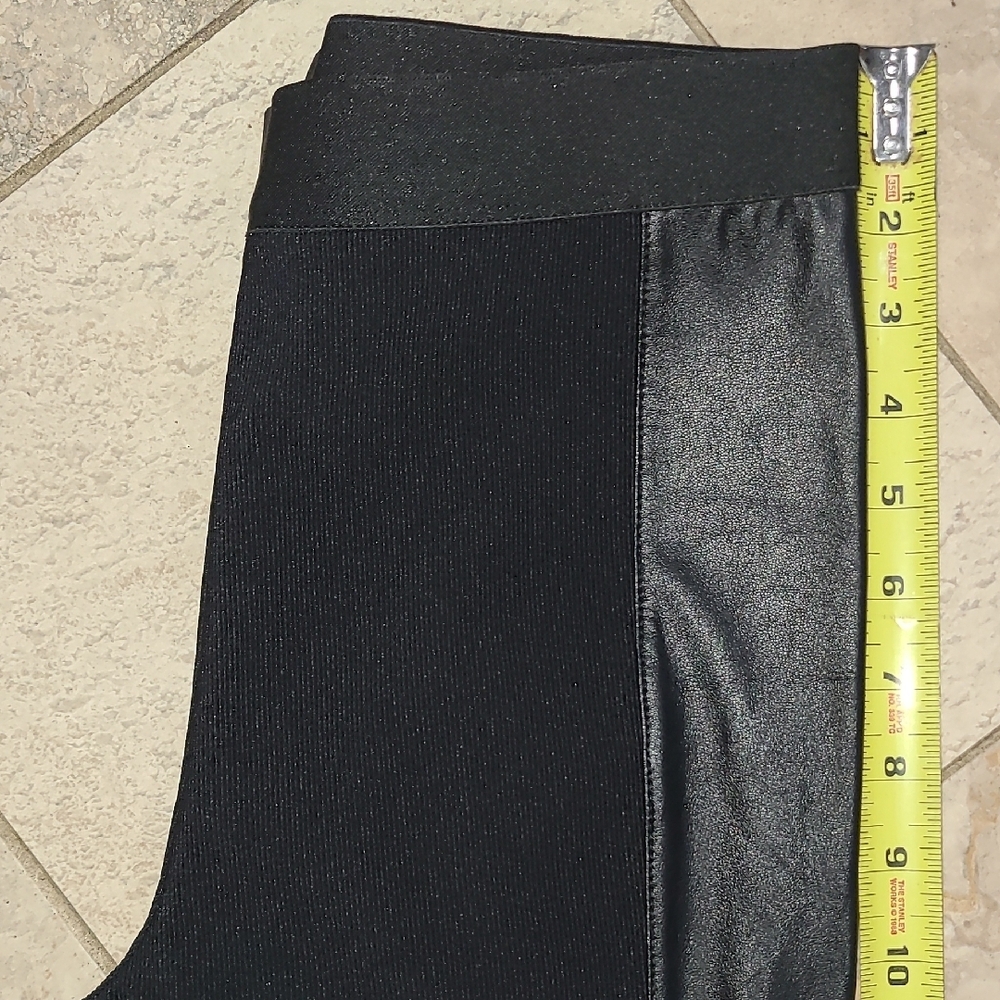 BCBGMaxAzria Elegant Black Trousers - Picture 6 of 8